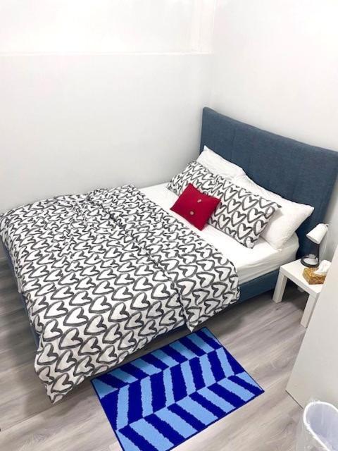 Scarborough New 2-Bedroom Basement Торонто Экстерьер фото